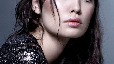 موضة الحواجب الذهبية والاي لاينر الجرافيك 2015