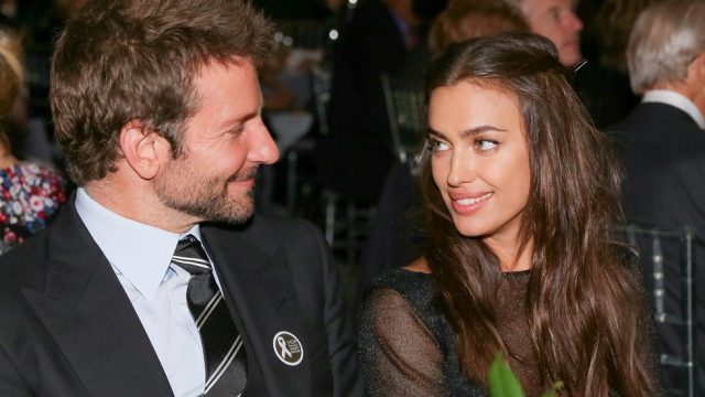 هل برادلي كوبر سبب بكاء إيرينا شايك أمام الجمهور؟