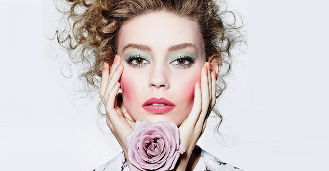 أحمر شفاه ربيع 2015.. بظلال نابضة بالحياة