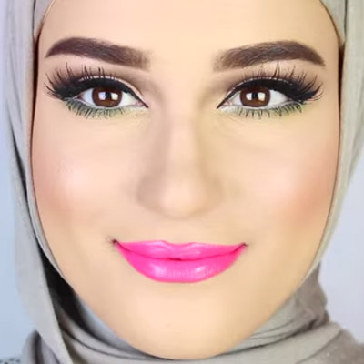 احمر شفاه فوشيا من دلال الدوب صيف 2015