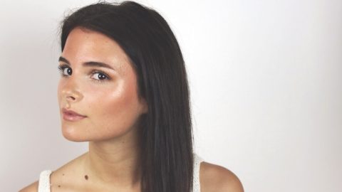 4 عوامل تحول بشرتك من الجافة إلى الدهنية