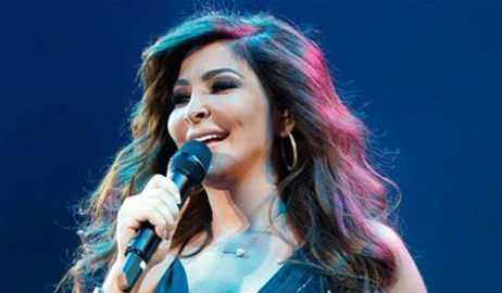 جمهور هيفاء وهبي يتهم إليسا بتقليدها