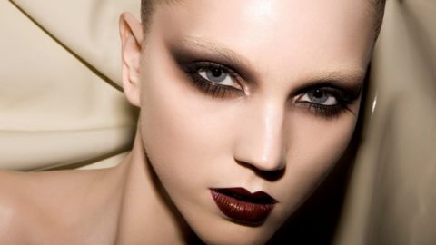 4 أسباب تمنعكِ من تشقير حاجبيكِ