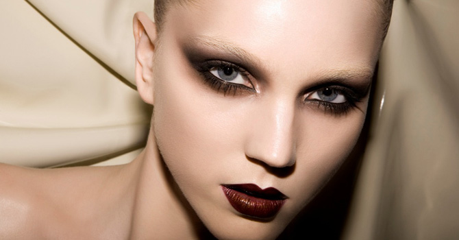 4 أسباب تمنعكِ من تشقير حاجبيكِ