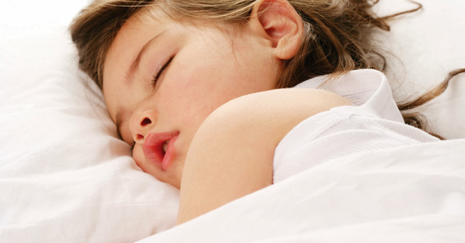 نصائح هامة ليحصل طفلك على نوم عميق