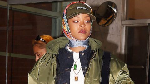 ريهانا ترتدي الحجاب على طريقتها !