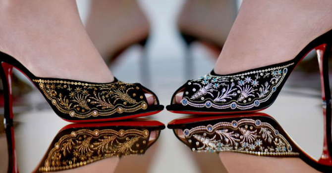 أحذية كريستان لوبوتان تمنحكِ فخامة القرن الثامن عشر