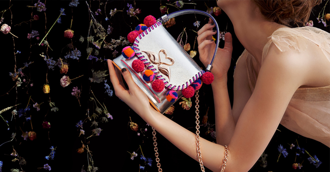 حقائب صوفيا ويبستر خريف 2016 عصرية بطابع بوهيمي