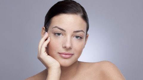 طرق سهلة لمكافحة جفاف البشرة في الشتاء