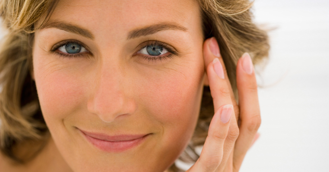 أقنعة طبيعية للبشرة المجهدة لإستقبال عيد الأم