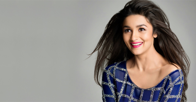 عليا بهات بدون مكياج على غلاف مجلة filmfare