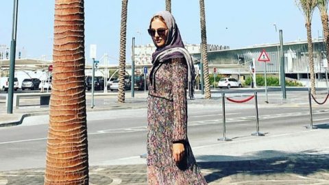 مريم أوزرلي بالحجاب في الإمارات من أجل معرض حريم السلطان