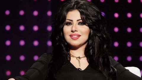 حليمة بولند تُقاوم المرض بدعوات جمهورها
