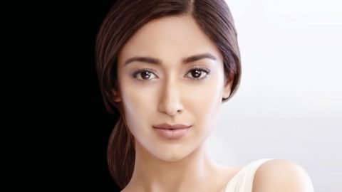 هل تعاني من البشرة الشاحبة؟.. إليكِ الأسباب فتجنبيها