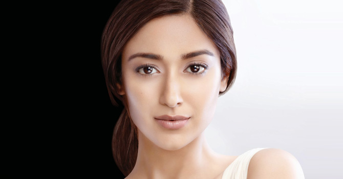 هل تعاني من البشرة الشاحبة؟.. إليكِ الأسباب فتجنبيها