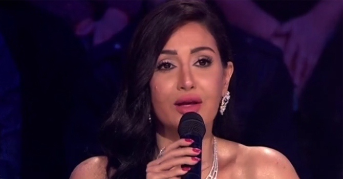 غادة عبد الرازق تعتذر لمتسابقين آراب كاستينج