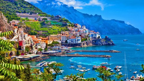 عطلة عيد لا تنسى في أجمل البحيرات الإيطالية