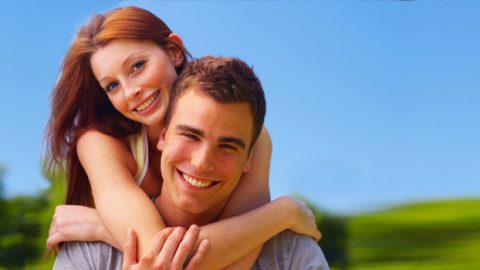 5 علامات تجعلكِ الشريكة المناسبة له