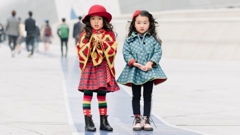 إطلالات عفوية للأطفال بأسبوع الشارع للموضة ربيع 2016