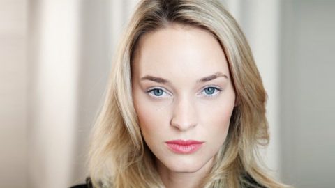 خدع مكياج تظهرك أكثر يقظة