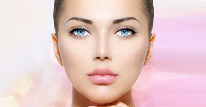 5 عادات يومية تضر بشرتك فتجنبيها