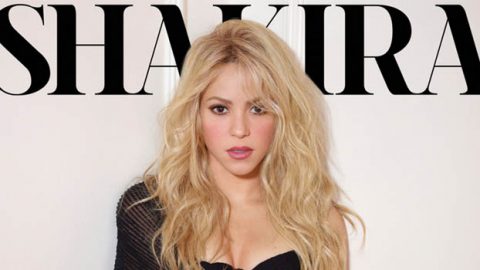 شاكيرا متألقة في بيرلين بتصميم زهير مراد