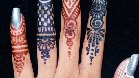 رسمة حنة ملونة على الأصابع للعيد