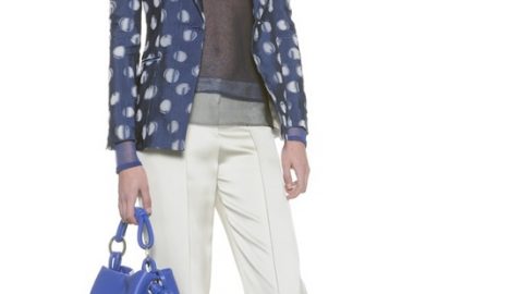 تصميم البدلة عند أرمانى  2014 بساطة ورقة