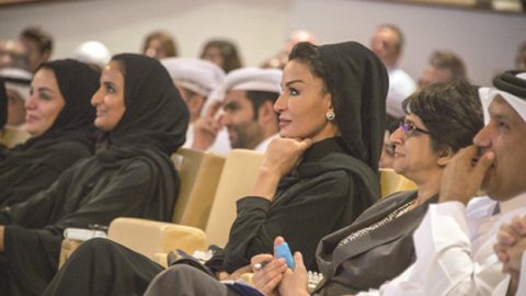 ما الحدث الذي جمع الشيخة موزا بنت ناصر والشيخة هند بنت حمد؟