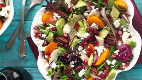 4 طرق جديدة لتناول سلطة مليئة بالبروتين
