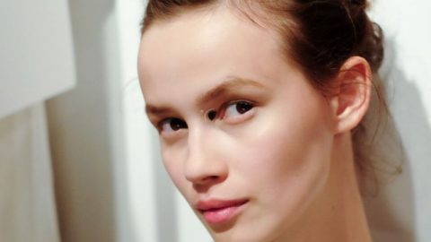 صيحة مكياج زاوية العين الداخلية فقط من Rachel Comey ربيع 2016