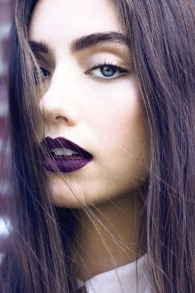 أحمر شفاه أرجواني داكن 2014