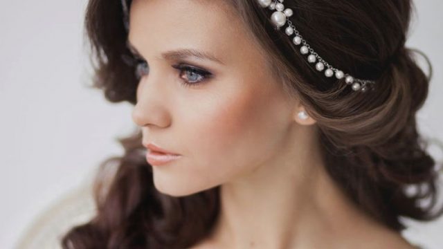 اكسسوار شعر مرصع بفصوص اللؤلؤ لعروس 2014