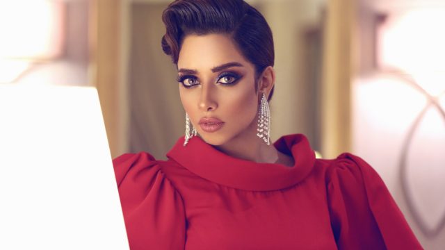 بلقيس فتحي تُعلن خبر حملها بطفلها الأول