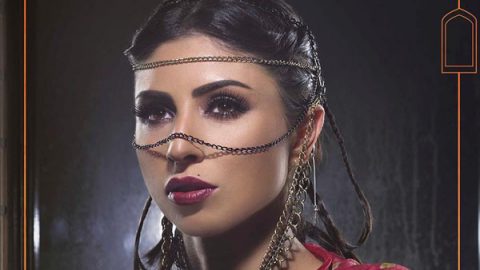 ظلال جفون داكنة مع أحمر شفاه أرجواني من فادي قطايا 2015