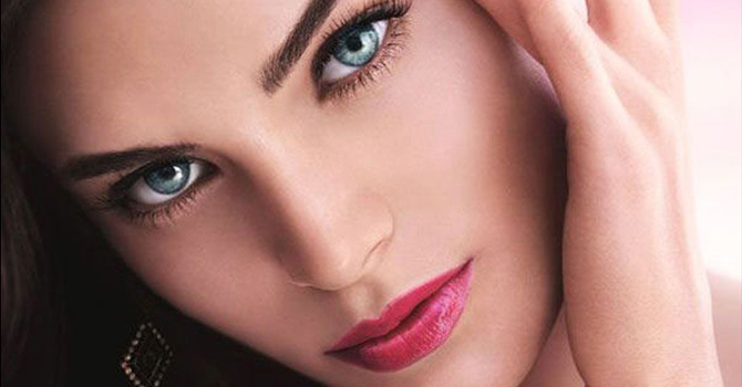 مكياج جورجيو أرماني ربيع 2015.. بظلال الحدائق الهندية