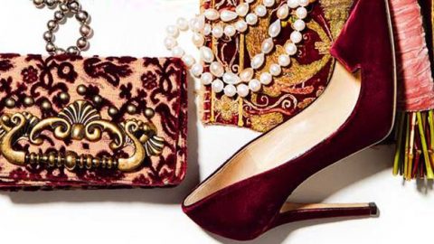 الأحمر البرغندى يكشف عن أنوثتكِ في سهرة رأس السنة 2015