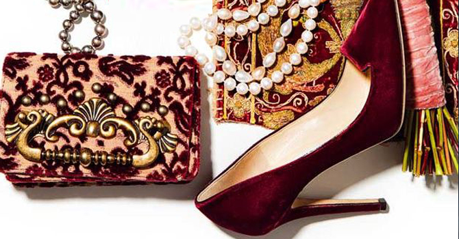 الأحمر البرغندى يكشف عن أنوثتكِ في سهرة رأس السنة 2015