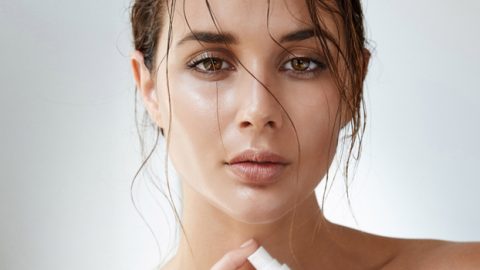 رذاذ الوجه بديل الهايلايتر في ربيع 2017