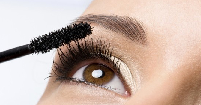 خدعة منزلية للحصول على رموش إصطناعية