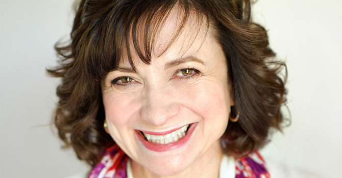 نصائح للحصول على إطلالة مشرقة في عيد الأم