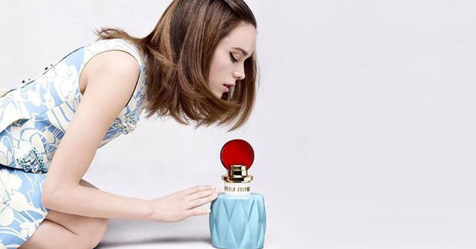 ميو ميو يطلق أول عطر له بشذى شبابي منعش