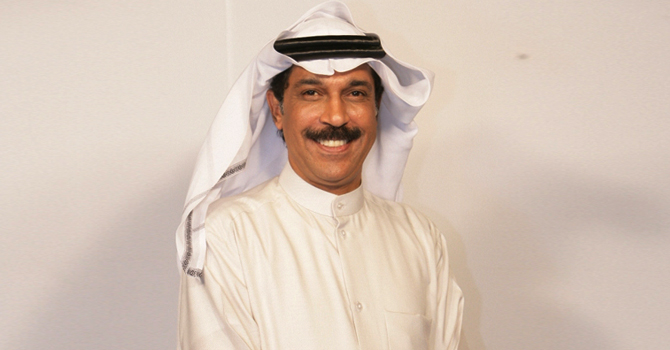 عبد الله الرويشد يتعافي بعد أزمته الصحية في سوق واقف