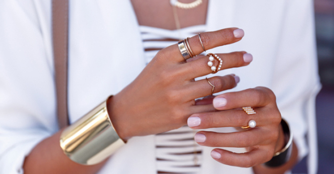 واكبي صيحة الخواتم الرفيعة 2015 للأصابع النحيلة