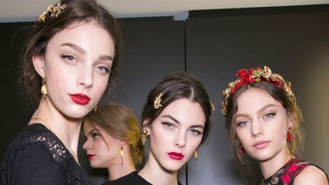 دولتشي آند غابانا خريف 2016 يخرج عن الجمال التقليدي للمرأة الإيطالية