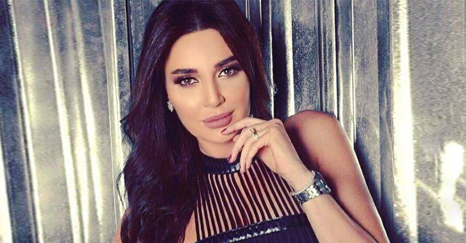 النجوم والجمهور يدعموا سيرين عبد النور بعد منعها من دخول دمشق