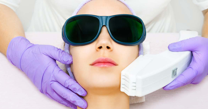 3 وسائل جديدة لإزالة شعر وجهكِ نهائيًا