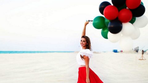 النجمات تحتفل بالعيد الوطني الإماراتي بطريقتهن
