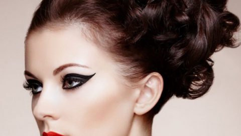 تسريحة شعر خلفية بأطراف مموجة للمرأة الخليجية 2015