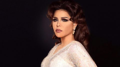 أحلام تنافس ريهانا بإطلالة شواروفسكي